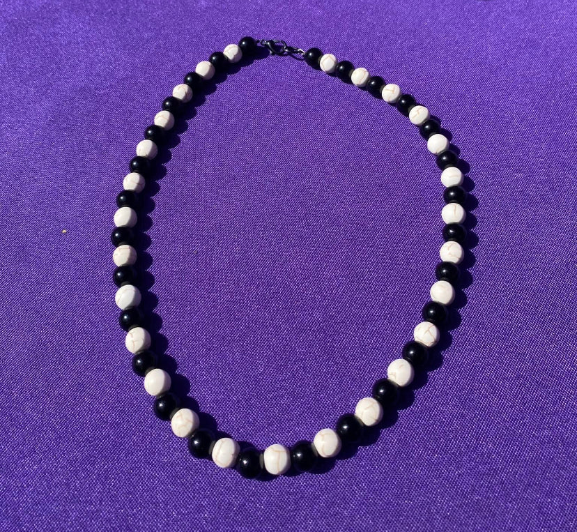 Black and White Glass Beaded Choker - No Accent - Lobster Clasp